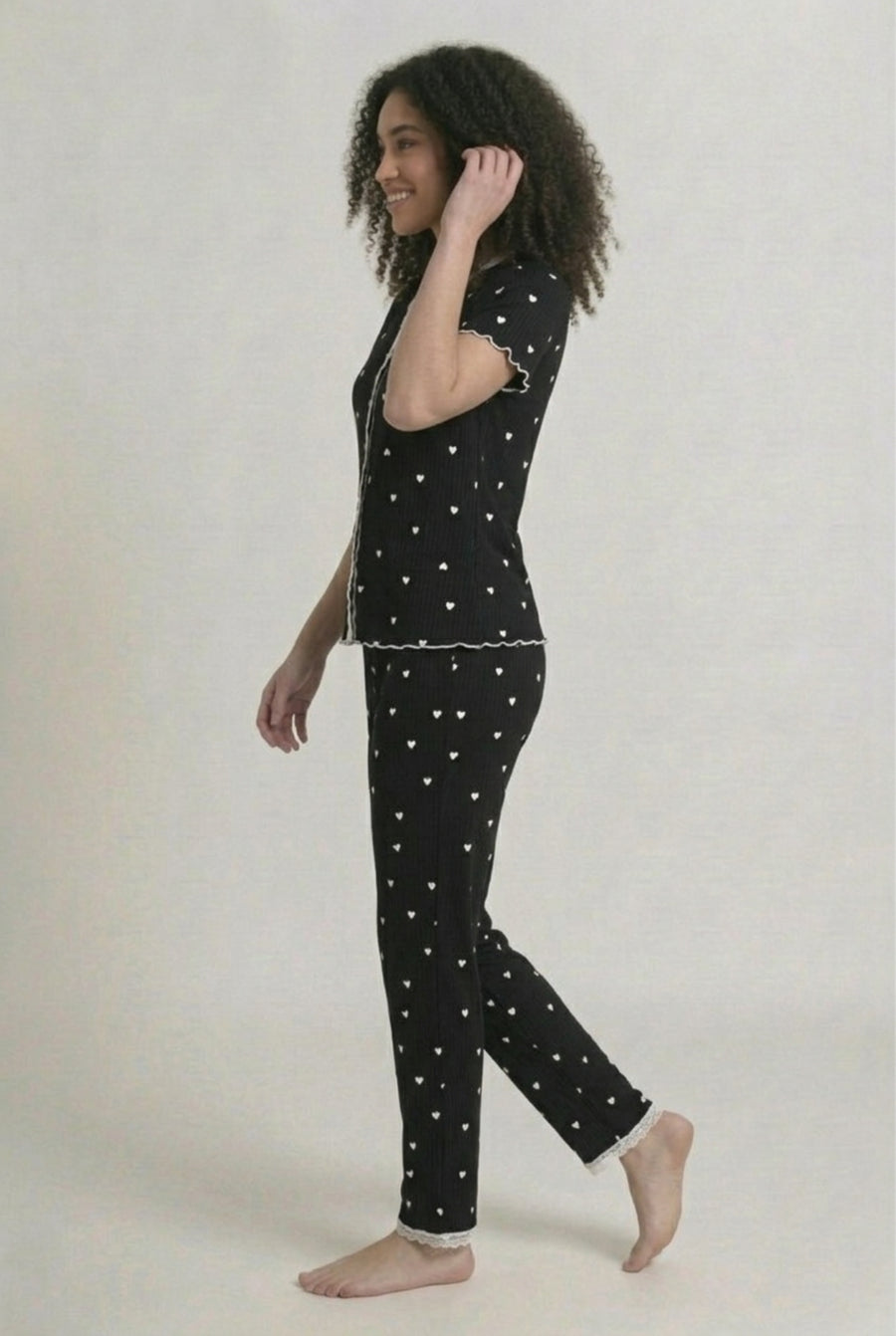 Ensemble Pyjama Fleuri Femme Col V Manches Courtes & Pantalon - Prairie Enchantée