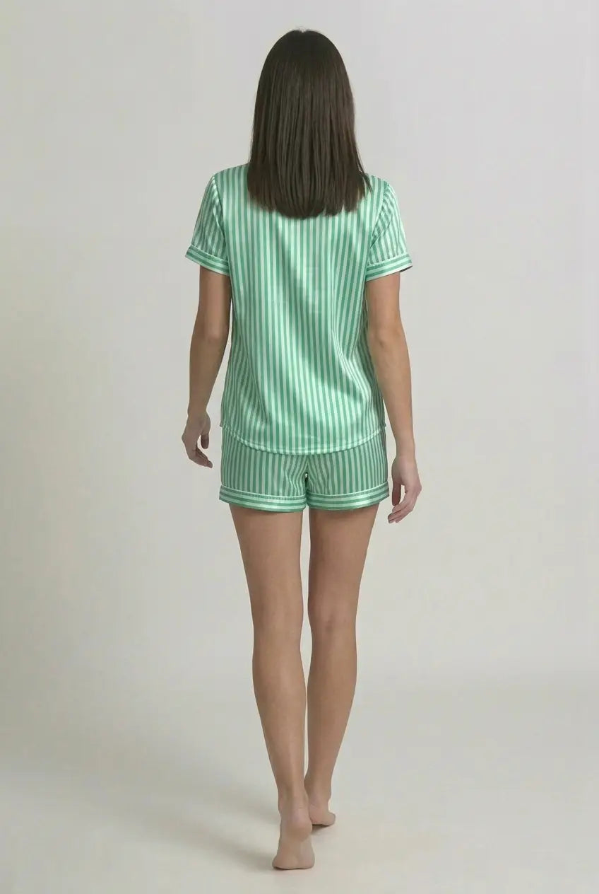 Ensemble Pyjama Femme Cœur Brodé Short Boutonnée Manches Courtes - Heart & Soul